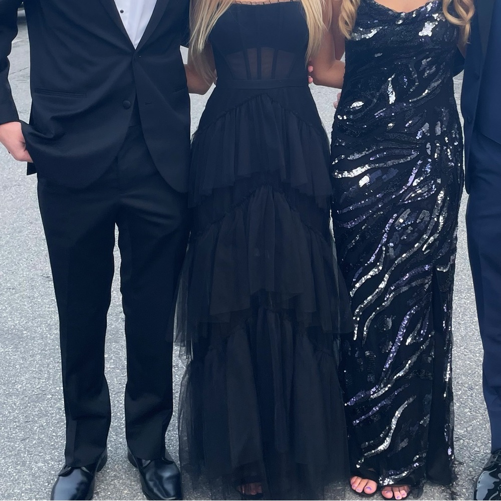 Bcbgmaxazria dress size 0. Shortened to fit 5’2